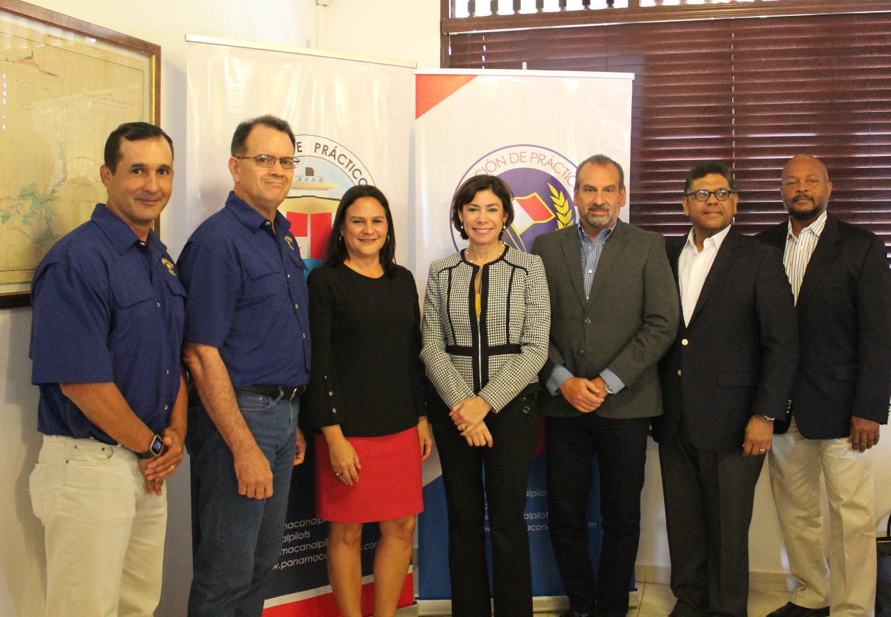 Prácticos del Canal reciben actualización profesional